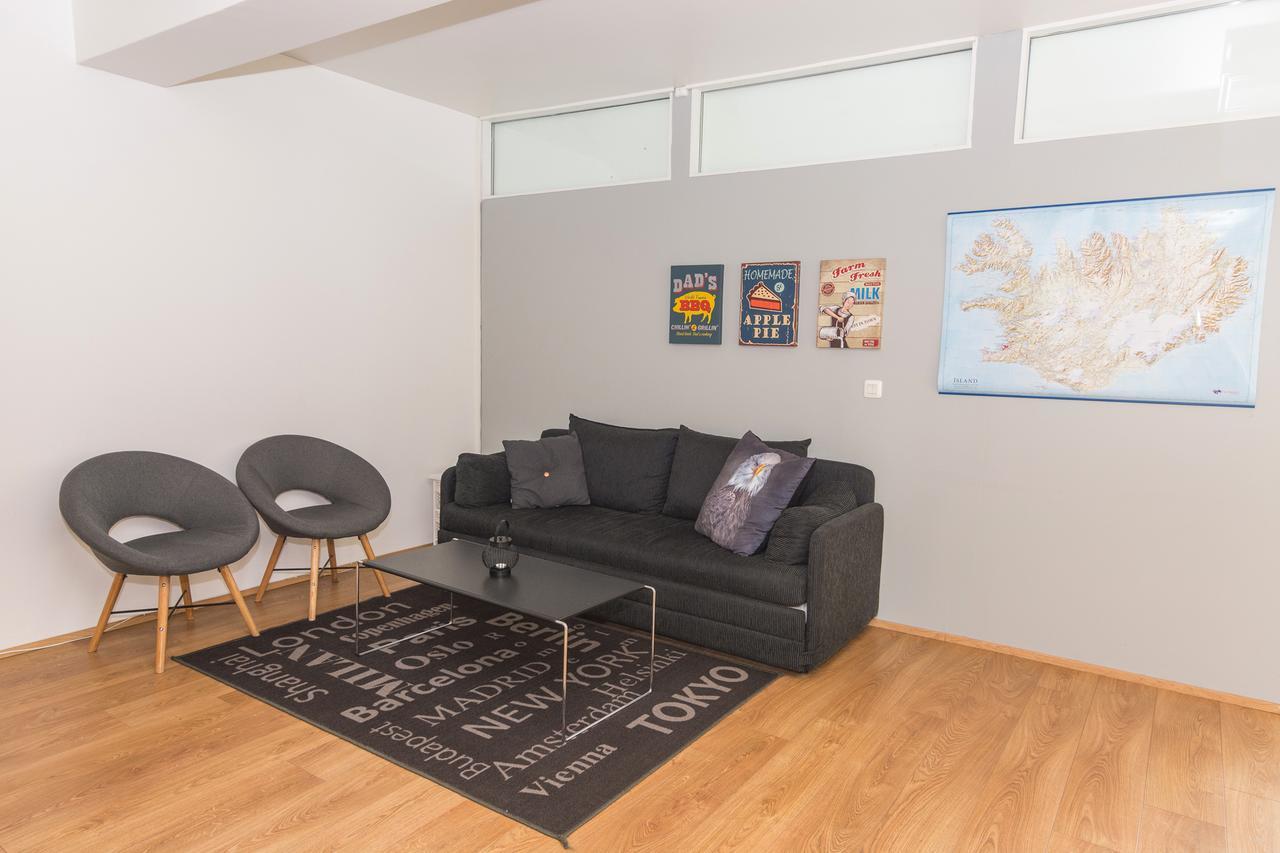 Town Square Guesthouse Akureyri Kültér fotó